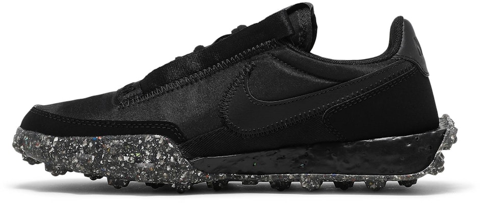 (W) Nike Waffle Racer Crater 'Hitam' DD2866-001 Lookbook (W) Nike Waffle Racer Crater 'Hitam' DD2866-001