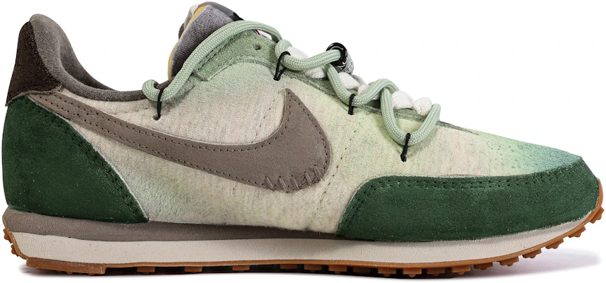 (W) Nike Waffle Trainer 2 ''Da Vinci Custom Vert-Marron''. DO2345-120-450540 Lookbook (W) Nike Waffle Trainer 2 ''Da Vinci Custom Vert-Marron''. DO2345-120-450540