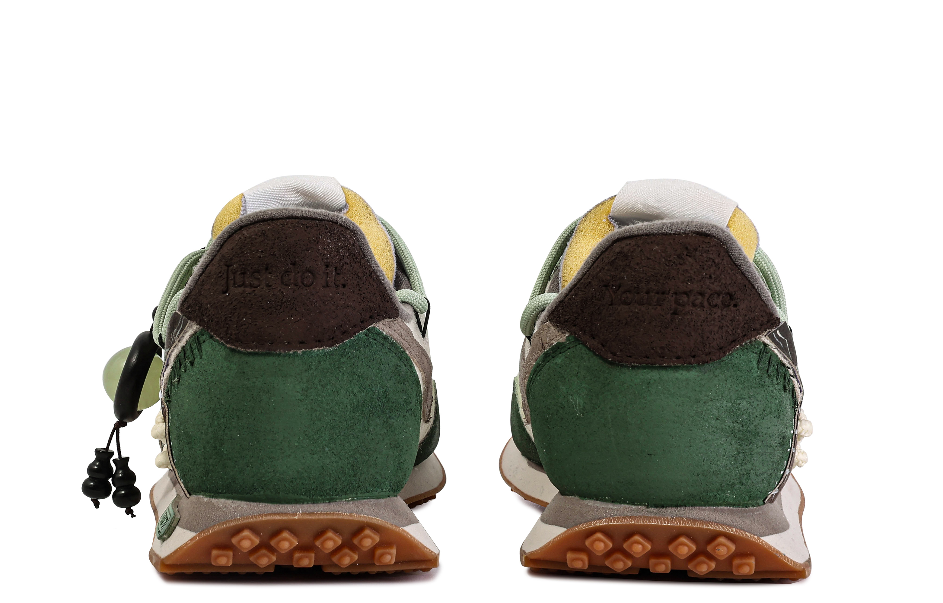 Details for (W) （レディース）ナイキ ワッフルトレーナー2「ダ・ヴィンチ カスタムグリーン-ブラウン」DO2345-120-450540 DO2345-120-450540