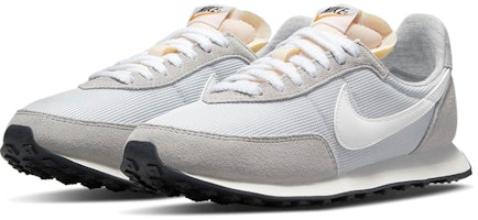 (W) Nike Waffle Trainer 2 SE 'Photon Dust' Lelaki Kasut Sukan DM9091-011 Lookbook (W) Nike Waffle Trainer 2 SE 'Photon Dust' Lelaki Kasut Sukan DM9091-011