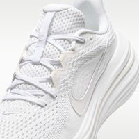 Sizing (W) Nike Winflo 12 白色/高峰白 HV9273-103