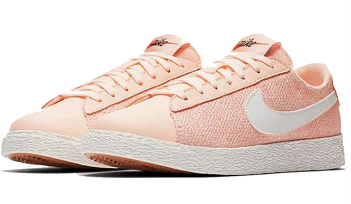 (W) Nike Wms Blazer Low Kasut Skate 'Merah Jambu Putih' AJ2169-800 Lookbook (W) Nike Wms Blazer Low Kasut Skate 'Merah Jambu Putih' AJ2169-800