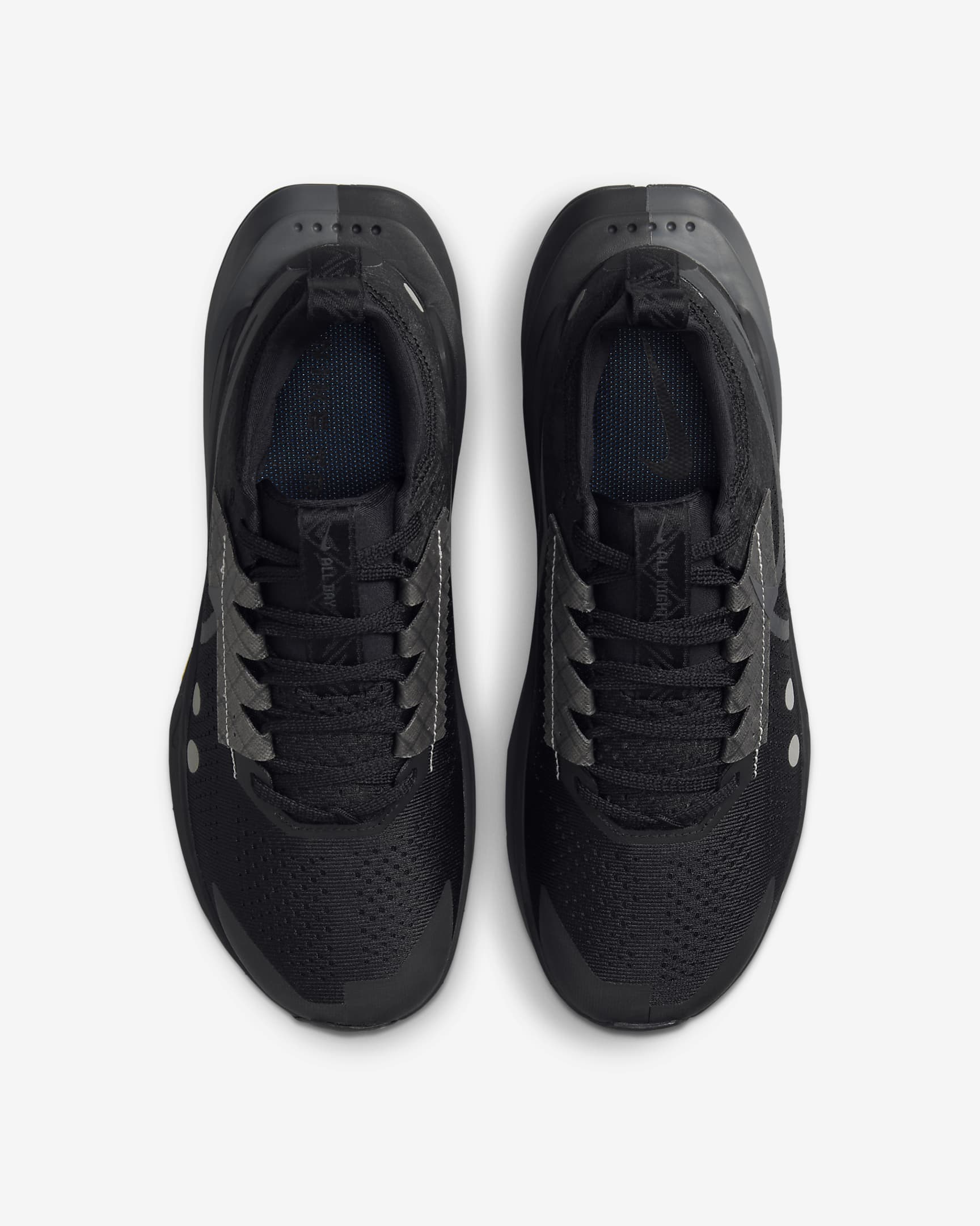 Shop (W) Nike Zegama 2「黑色金屬鉑金」 FD5191-003