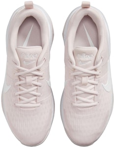(W) Nike Zoom Bella 6 'Barely Rose' Sepatu Wanita DR5720-601 Lookbook (W) Nike Zoom Bella 6 'Barely Rose' Sepatu Wanita DR5720-601