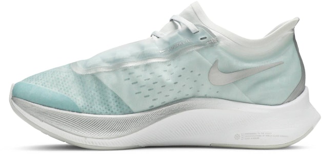 (W) Nike Zoom Fly 3 'Ocean Cube' Biru Laut AT8241-302 Lookbook (W) Nike Zoom Fly 3 'Ocean Cube' Biru Laut AT8241-302