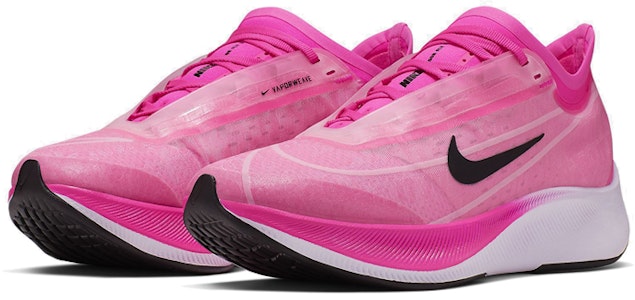 (W) Nike Zoom Fly 3 'True Berry' Wanita AT8241-600 Lookbook (W) Nike Zoom Fly 3 'True Berry' Wanita AT8241-600