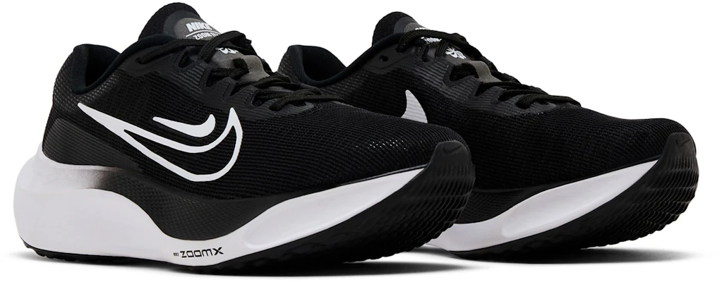 (W) Nike Zoom Fly 5 ''Schwarz Weiß'' DM8974-001 1