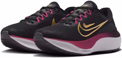 (W) Nike Zoom Fly 5 'Hitam Putih' DM8974-004 Lookbook (W) Nike Zoom Fly 5 'Hitam Putih' DM8974-004