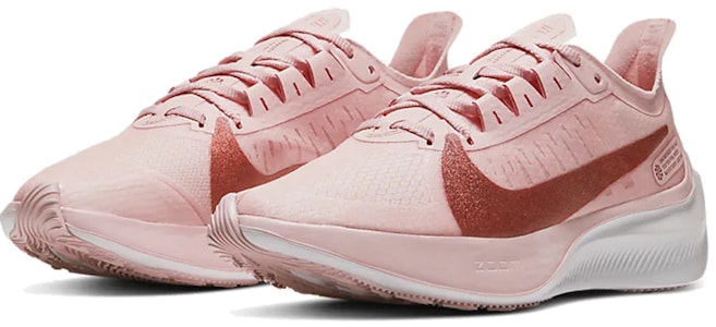 (W) Nike Zoom Gravity 'Echo Pink' - Kasut Lari Wanita Warna Merah Jambu. CT1192-600 Lookbook (W) Nike Zoom Gravity 'Echo Pink' - Kasut Lari Wanita Warna Merah Jambu. CT1192-600