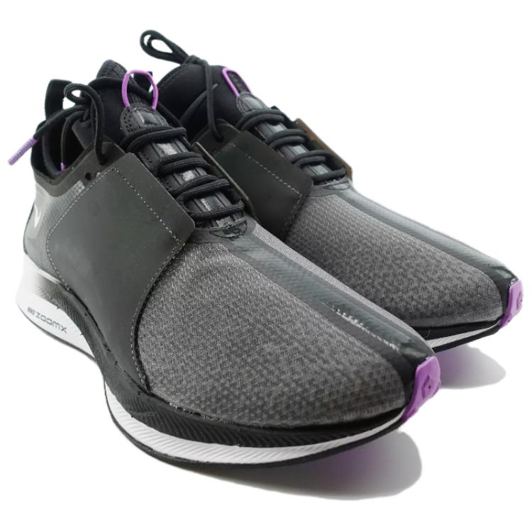 Shop Nike ZOOM PEGASUS TURBO 輕便耐磨 低筒 跑步鞋 男女款 黑色