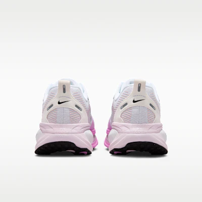 (W) Nike Zoom Vomero 18 Wit/Bleached Lilac/Light Magenta/Zwart IF0515-105 Details for (W) Nike Zoom Vomero 18 Wit/Bleached Lilac/Light Magenta/Zwart IF0515-105