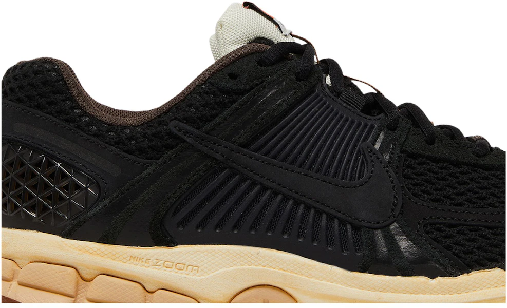 (W) Nike Zoom Vomero 5 ''Zwart Sesam'' FD0533-010 Lookbook (W) Nike Zoom Vomero 5 ''Zwart Sesam'' FD0533-010