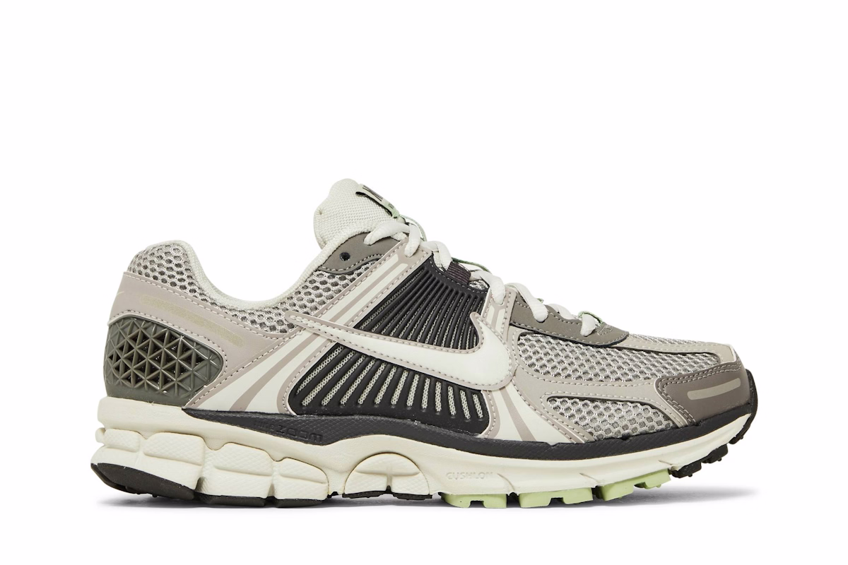 (Women) Nike Zoom Vomero 5 'Cobblestone and Flat Pewter'
