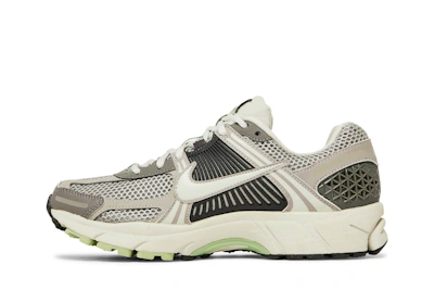 (Women) Nike Zoom Vomero 5 'Cobblestone and Flat Pewter'