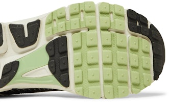 (W) Nike Zoom Vomero 5 'Cobblestone dan Flat Pewter' FB8825-001 Purchase (W) Nike Zoom Vomero 5 'Cobblestone dan Flat Pewter' FB8825-001