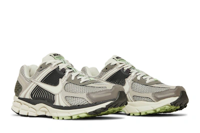 (Women) Nike Zoom Vomero 5 'Cobblestone and Flat Pewter'