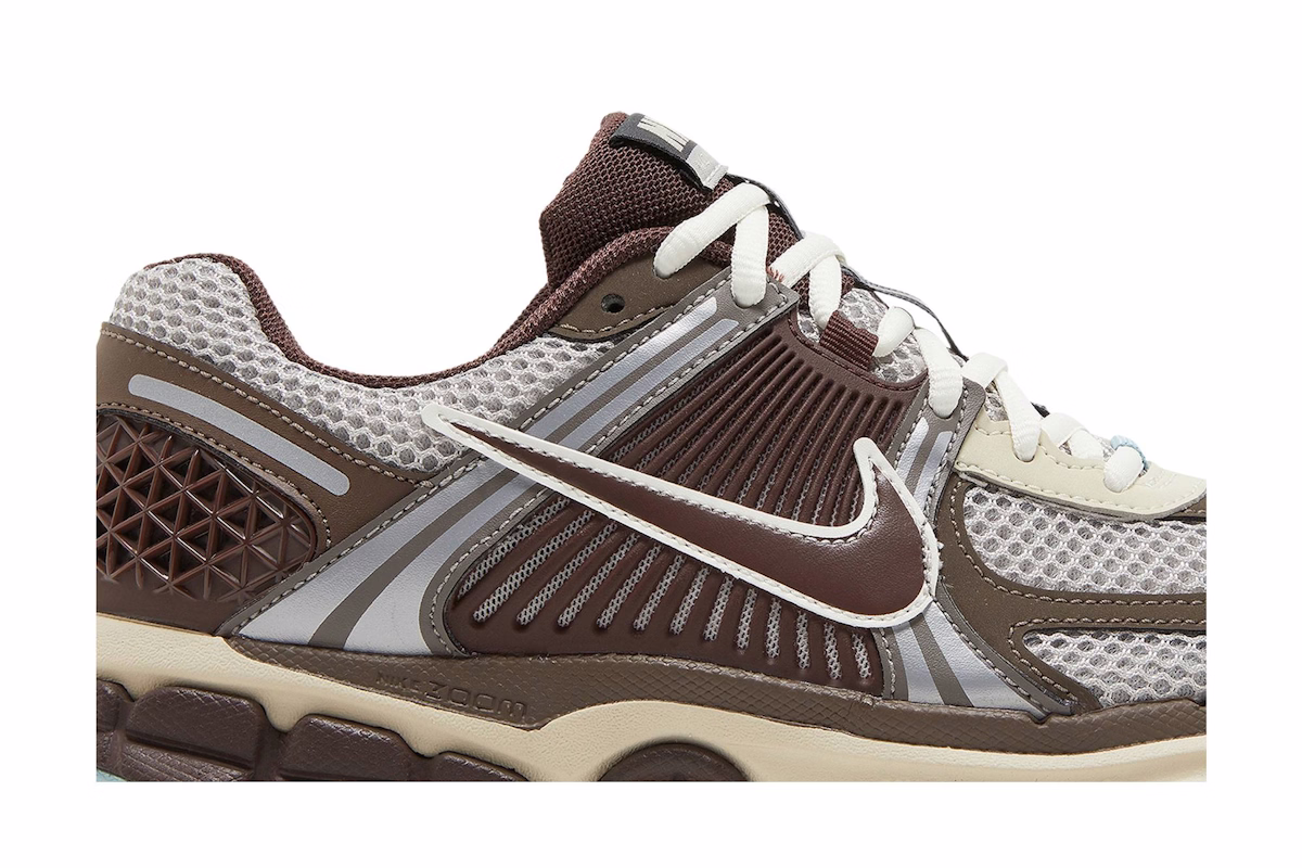 (Women) Nike Zoom Vomero 5 'Earth Fossil'