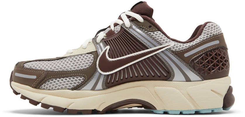 (Women) Nike Zoom Vomero 5 'Earth Fossil' FD9920-022 Lookbook (Women) Nike Zoom Vomero 5 'Earth Fossil' FD9920-022