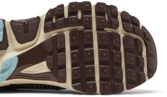 (W) Nike Zoom Vomero 5 'Fosil Bumi' FD9920-022 Purchase (W) Nike Zoom Vomero 5 'Fosil Bumi' FD9920-022