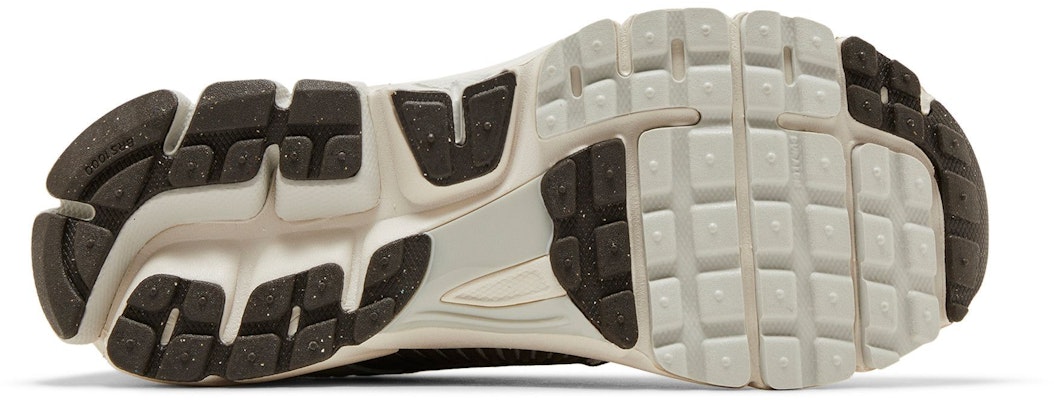 (W) Nike Zoom Vomero 5 'Light Bone Sesame' Lelaki Kasut HM9657-001 Details for (W) Nike Zoom Vomero 5 'Light Bone Sesame' Lelaki Kasut HM9657-001