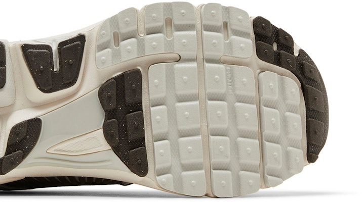 (W) Nike Zoom Vomero 5 'Light Bone Sesame' Lelaki Kasut HM9657-001 Sizing (W) Nike Zoom Vomero 5 'Light Bone Sesame' Lelaki Kasut HM9657-001