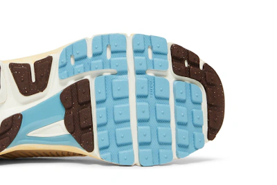 (Women) Nike Zoom Vomero 5 'Oatmeal'