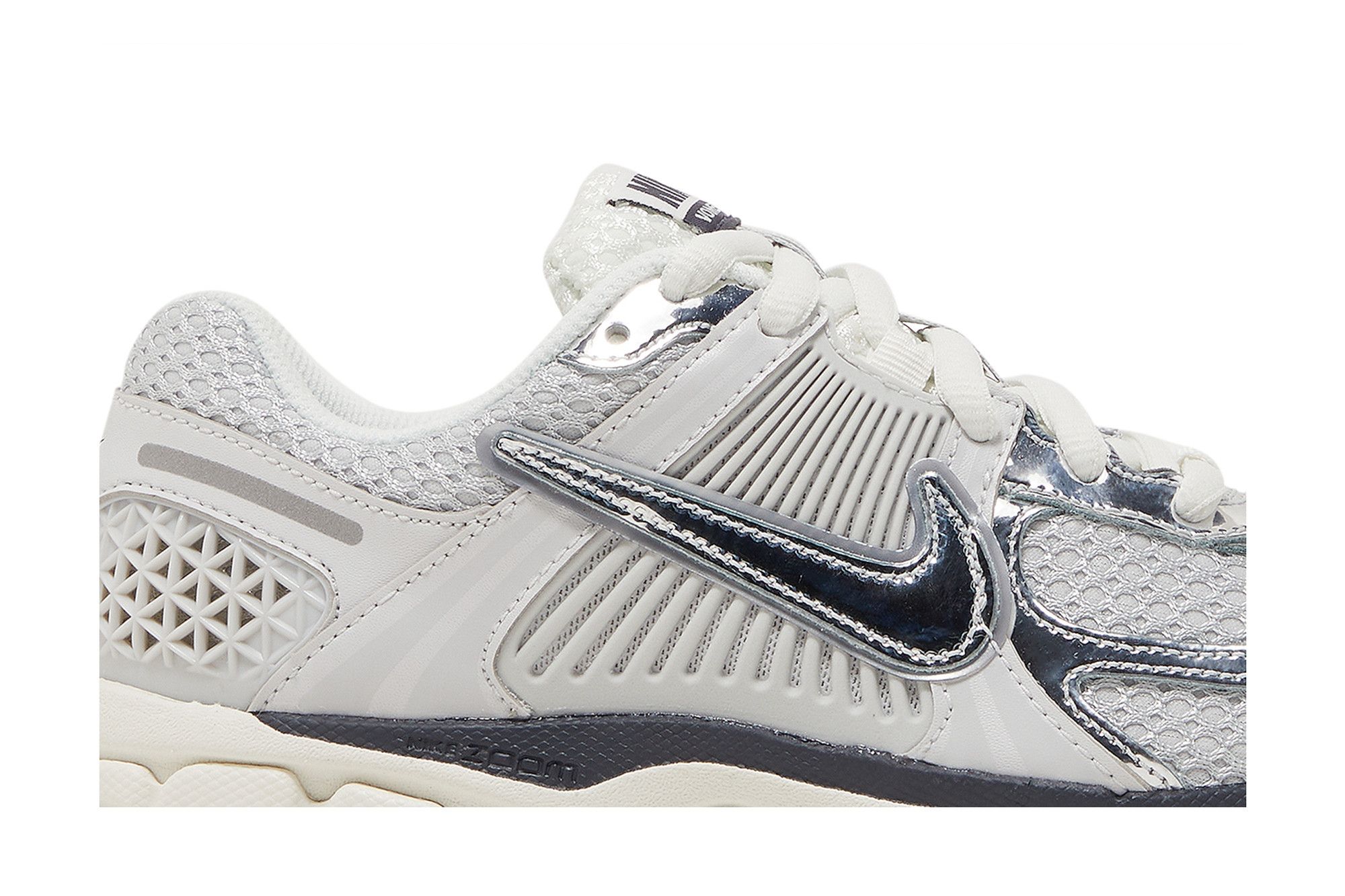 Lookbook (Women) Nike Zoom Vomero 5 'Photon Dust' FD0884-025