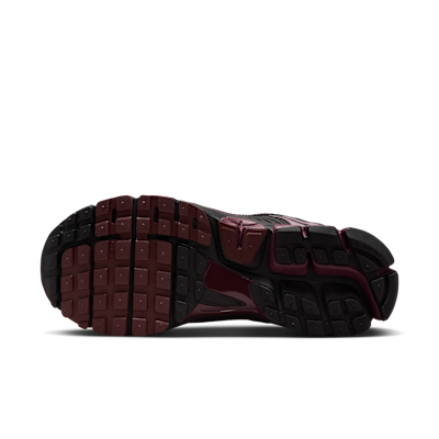 Lookbook (Women) Nike Zoom Vomero 5 Black/Burgundy Crush/Burgundy Ash/Dark Team Red IB8929-002