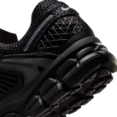 (Women) Nike Zoom Vomero 5 Black/Metallic Silver/Anthracite/Black II6236-001 Cheap (Women) Nike Zoom Vomero 5 Black/Metallic Silver/Anthracite/Black II6236-001