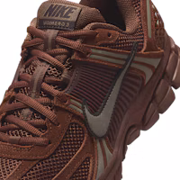Sizing (W) Nike Zoom Vomero 5 棕褐色/絲絨棕/水貂棕 HQ0458-201