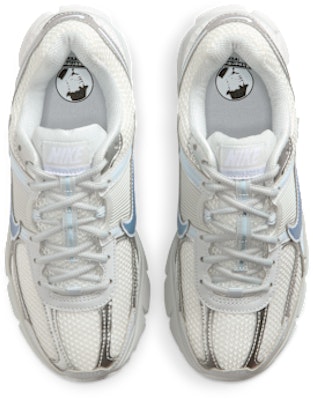 (W) 나이키 줌 보메로 5 퓨어 플래티넘/서밋 화이트/화이트/셀레스틴 블루 IB8929-001 Shop (W) 나이키 줌 보메로 5 퓨어 플래티넘/서밋 화이트/화이트/셀레스틴 블루 IB8929-001