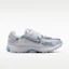Lookbook (W) Nike Zoom Vomero 5 Bianco/Alluminio/Grigio Calcio/Argento Metallico IV4311-100