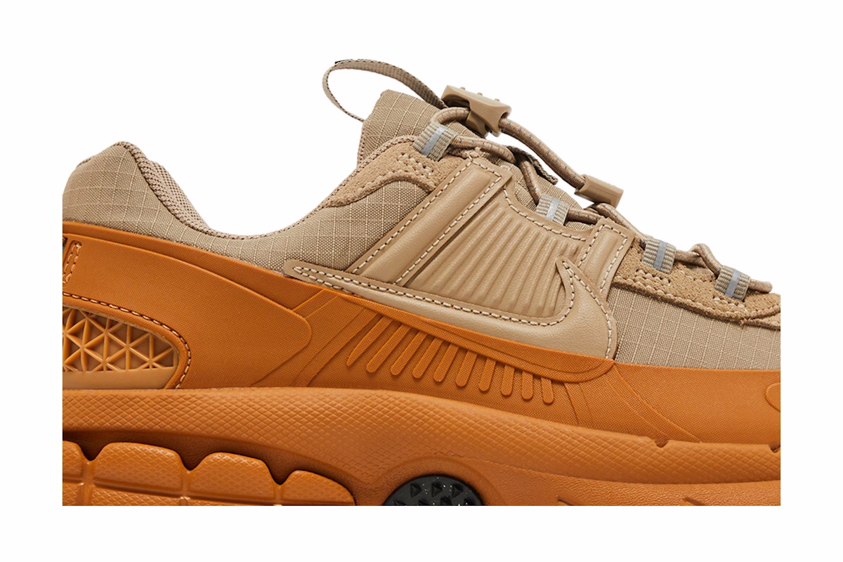 (Women) Nike Zoom Vomero Roam 'Flax'