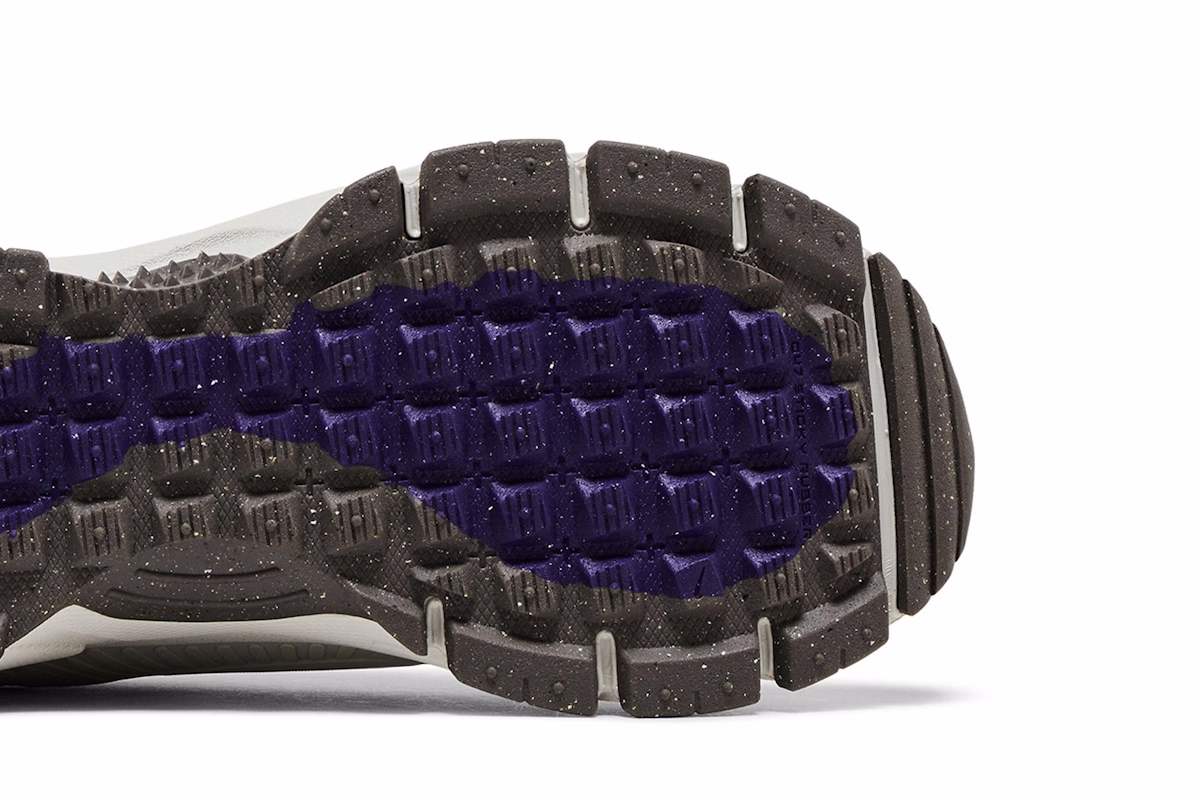 (Women) Nike Zoom Vomero Roam 'Light Bone Mink Brown'