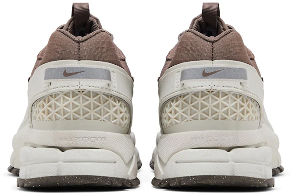 (Women) Nike Zoom Vomero Roam 'Light Bone Mink Brown' HQ2181-006 Sizing (Women) Nike Zoom Vomero Roam 'Light Bone Mink Brown' HQ2181-006