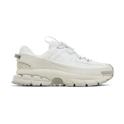 (W) Nike Zoom Vomero Roam 'Summit White'