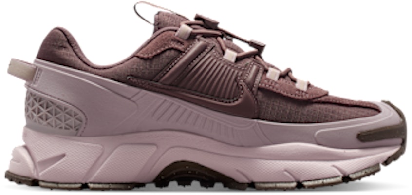 (W) Nike Zoom Vomero Roam Tattoo/Particle Rose/Silt Red/Tattoo HQ2181-501 Lookbook (W) Nike Zoom Vomero Roam Tattoo/Particle Rose/Silt Red/Tattoo HQ2181-501