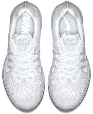 (W) Nike Air Zoom Winflo 5 Kelabu/ 'Putih' AA7414-100 Shop (W) Nike Air Zoom Winflo 5 Kelabu/ 'Putih' AA7414-100