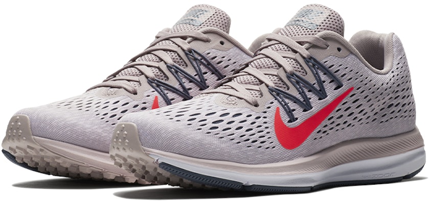 (W) Nike Zoom Winflo 5 'Particle Rose' Wanita AA7414-600 Lookbook (W) Nike Zoom Winflo 5 'Particle Rose' Wanita AA7414-600