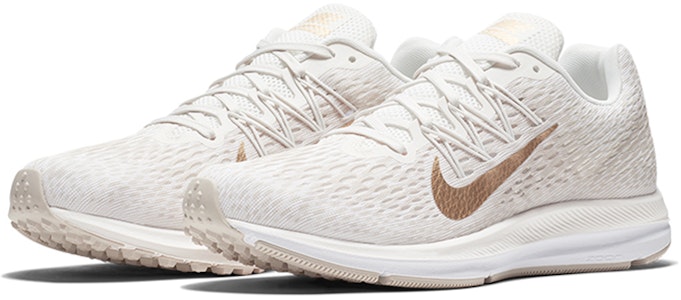 Nike Zoom Winflo 5 Air Max 低筒 跑步鞋 女款 白金 Lookbook Nike Zoom Winflo 5 Air Max 低筒 跑步鞋 女款 白金