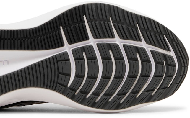 (W) Nike Zoom Winflo 8 'Hitam Putih' CW3421-005 Purchase (W) Nike Zoom Winflo 8 'Hitam Putih' CW3421-005