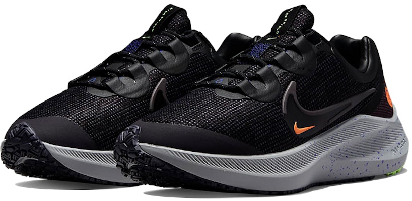 (W) Nike Zoom Winflo 8 Shield 'Hitam Oren Atomik' DC3730-002 Lookbook (W) Nike Zoom Winflo 8 Shield 'Hitam Oren Atomik' DC3730-002