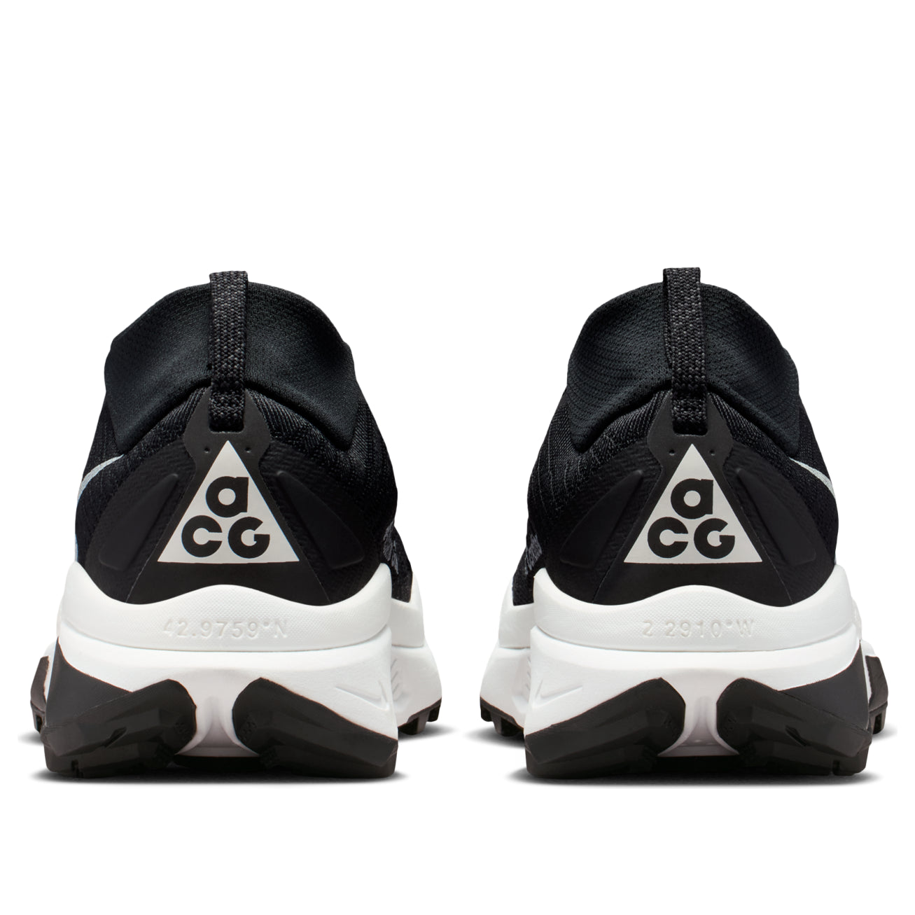 Shop (W) Nike ZoomX ACG Zegama ''Zwart Summit Wit'' HV8115-001