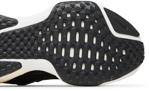 (W) Nike ZoomX Invincible 3 'Hitam Putih' DR2660-001 Purchase (W) Nike ZoomX Invincible 3 'Hitam Putih' DR2660-001