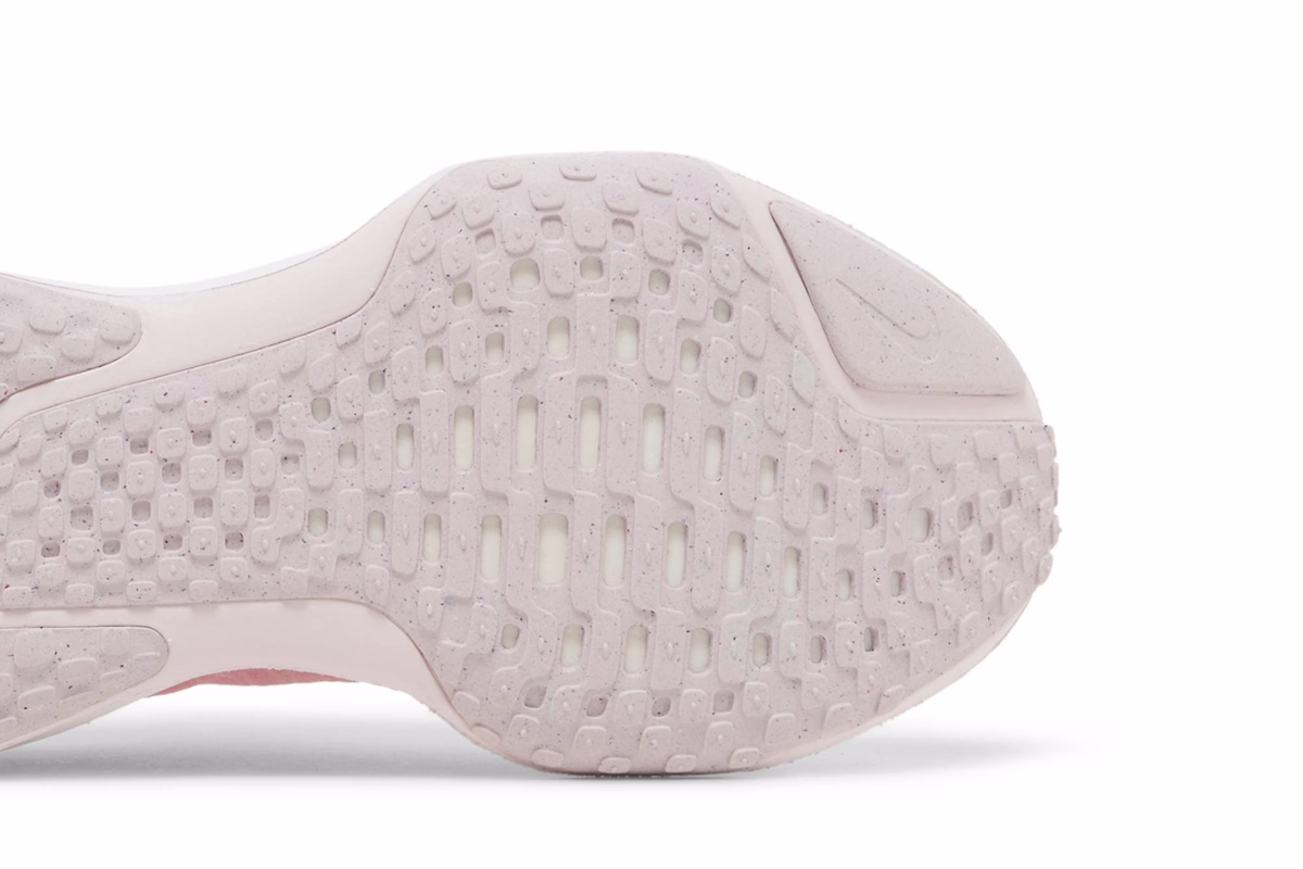 (Women) Nike ZoomX Invincible 3 'Pink Foam' DR2660-601