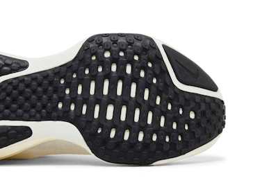 (Women) Nike ZoomX Invincible 3 'Summit White Black' DR2660-102