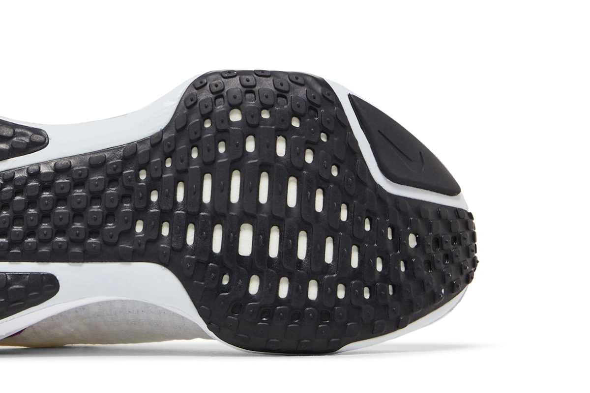 (Women) Nike ZoomX Invincible 3 'White Vivid Purple' DR2660-101