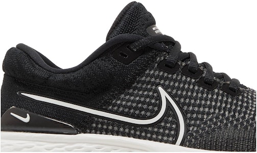 (W) Nike ZoomX Invincible Run Flyknit 2 'Hitam Putih' Sepatu Lari DC9993-001 Order (W) Nike ZoomX Invincible Run Flyknit 2 'Hitam Putih' Sepatu Lari DC9993-001