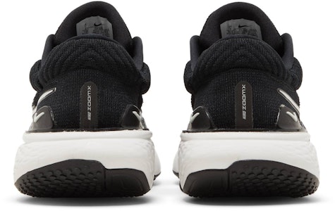 (W) Nike ZoomX Invincible Run Flyknit 2 'Hitam Putih' Sepatu Lari DC9993-001 Details for (W) Nike ZoomX Invincible Run Flyknit 2 'Hitam Putih' Sepatu Lari DC9993-001