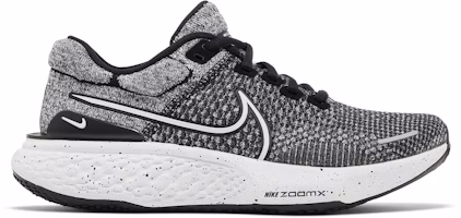 (Women) Nike ZoomX Invincible Run Flyknit 2 'Oreo' DC9993-103 (Women) Nike ZoomX Invincible Run Flyknit 2 'Oreo' DC9993-103